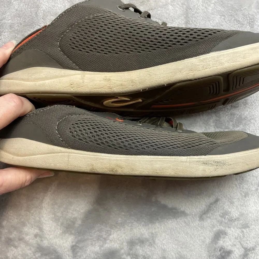 OluKai Mens Moku Pae Boat Shoes Size 10.5 Khaki Gray Mesh Slip On Beach Comfort